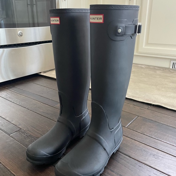 Women’s Tall Hunter boots- size 9 - Picture 2 of 4